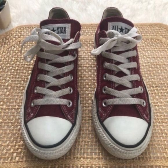 Converse Chuck Taylor All Star Sneakers Maroon - Picture 2 of 16